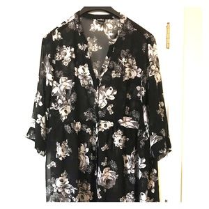 Torrid Floral hi-lo tunic top